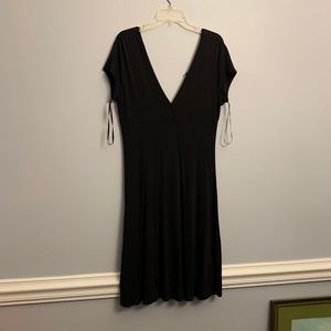 New York Little Black Dress L